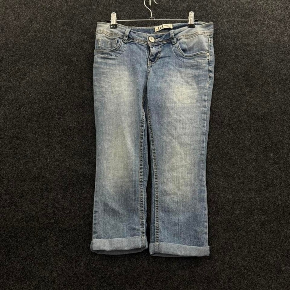 LEI Juniors Size 3 Denim Capri Jeans Y2K Light Wash Cuffed Low Rise
